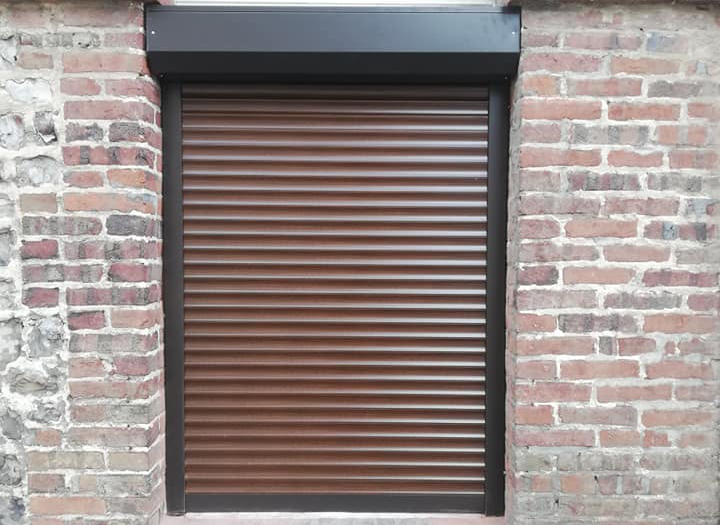 volets marrons